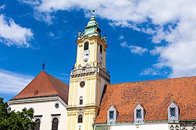 南京杭州开讲啦！网易Y3高校游戏制作人大赛宣讲会如约而至，易起点燃游戏梦